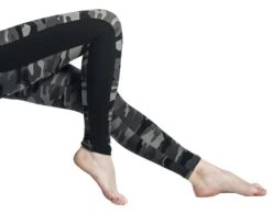 "Ladies Camo Stripe Leggings" Leggings Darkcamo/schwarz Von Urban Classics -Forbunrs Geschaft 344077c2