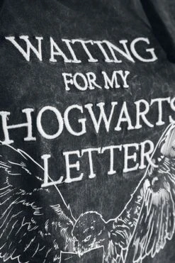 "Hogwarts Letter - Waiting" T-Shirt Dunkelgrau Von Harry Potter -Forbunrs Geschaft 377201d2